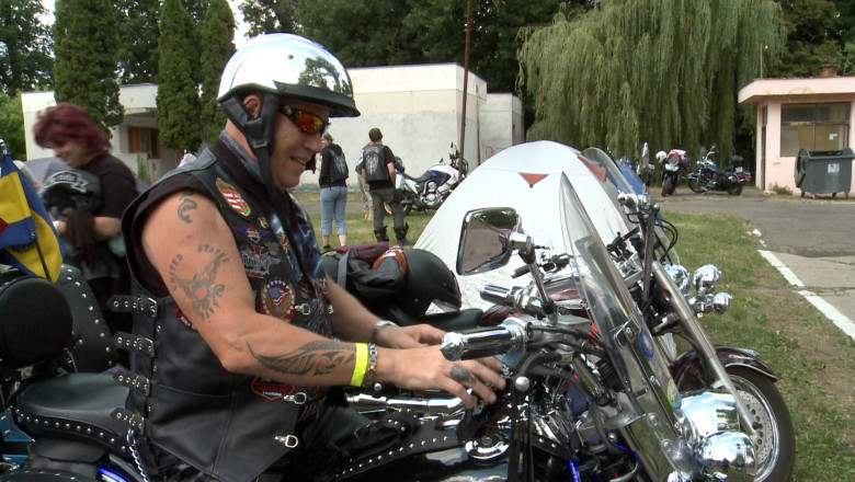 1.000 de participanti la cea mai mare reuniune a motociclistilor din nord-vestul tarii, in Baile 1 Mai Imagine