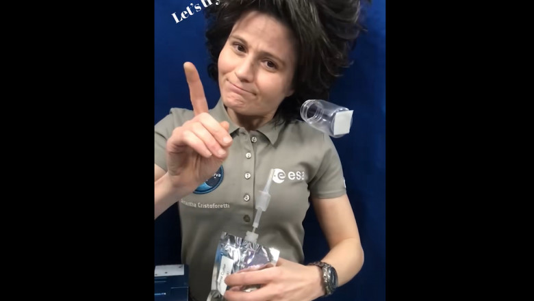1,6 milioane de oameni au urmarit cum bea cafeaua o astronauta de pe Statia Spatiala Internationala Imagine