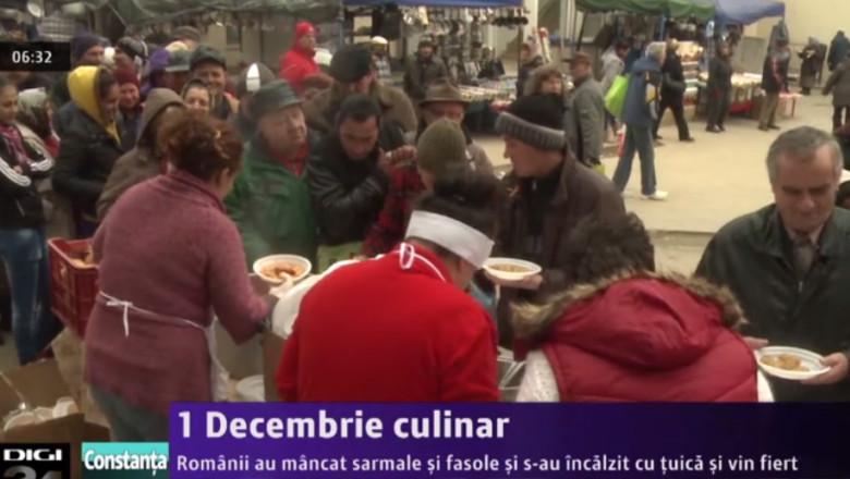 1 Decembrie culinar. Romanii au mancat sarmale si fasole si s-au incalzit cu tuica si vin fiert Imagine