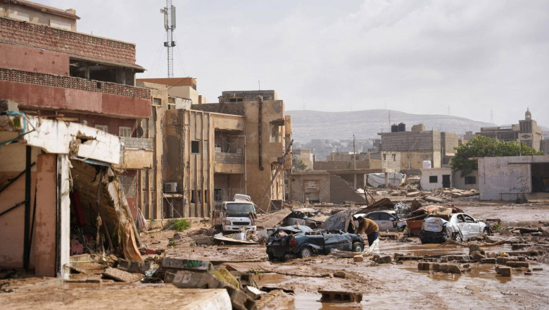 10.000 de persoane sunt date disparute in urma inundatiilor din Libia. In Derna au fost gasite peste 1.000 de cadavre Imagine