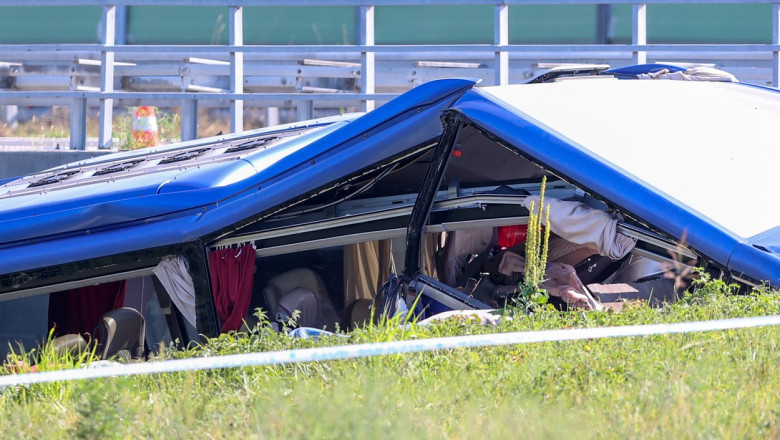 12 morti intr-un accident de autocar in Croatia. Victimele sunt pelerini polonezi care mergeau spre un sanctuar catolic din Bosnia Imagine