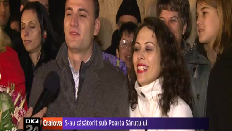 16 cupluri s-au casatorit sub "Poarta Sarutului", la Tg. Jiu Imagine