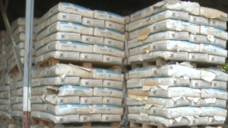 160 de tone de ciment pentru sinistrati, expirat Imagine