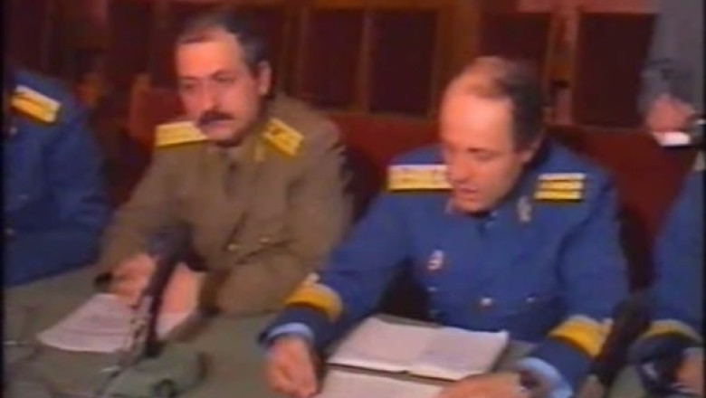 1990 – ANUL 0, ERA NOASTRA. CADA, proteste in uniforma si reforma armatei Imagine