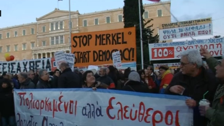 20.000 de greci au iesit in strada sa sprijine guvernul Imagine