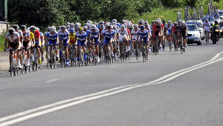 20 DE METRI - 15 GROPI . Asa arata traseul pentru turul ciclist international de la Marghita Imagine