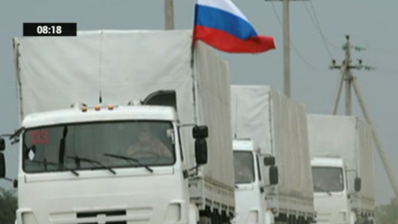 200 de camioane rusesti, in Ucraina. Russia Today: Al doilea convoi umanitar trimis de Moscova a trecut granita Imagine