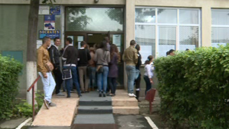 24 de absolventi au avut noroc. Au promovat examenul de bacalaureat dupa depunerea contestatiilor Imagine