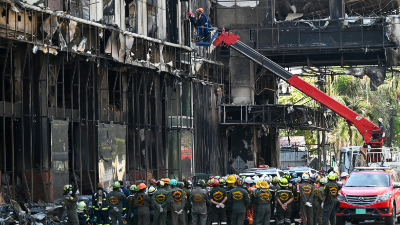 27 de morti si sapte victime neidentificate, bilantul final dupa incendiul de la hotelul din Cambodgia, stins in 39 de ore Imagine