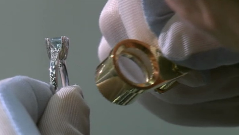 30% din bijuteriile din aur sau argint vandute fara acte la targuri sunt falsuri Imagine