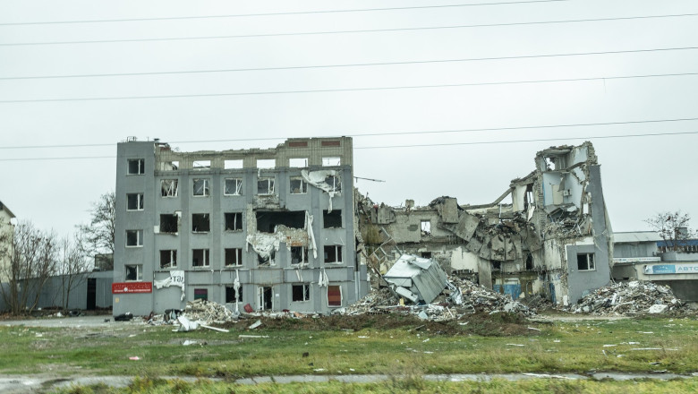 32 de civili au fost ucisi de bombardamentele rusilor in Herson, din momentul eliberarii orasului Imagine