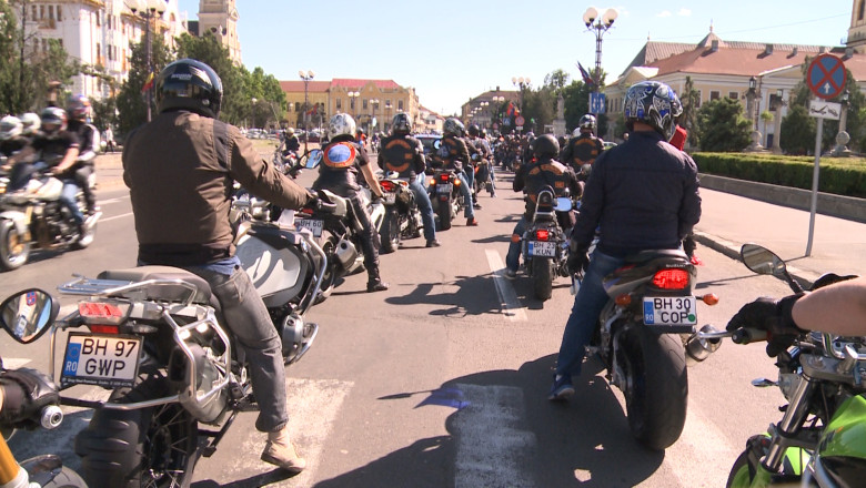 400 de motociclisti au marsaluit sambata prin Oradea Imagine