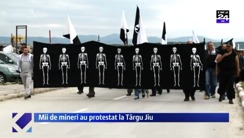 4000 de mineri de la Complexul Energetic Oltenia au protestat joi la Targu Jiu. Ei ies si vineri in strada Imagine
