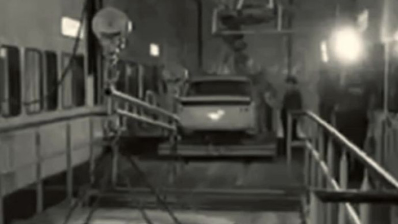 45 de ani de la construirea primului autoturism Dacia Imagine