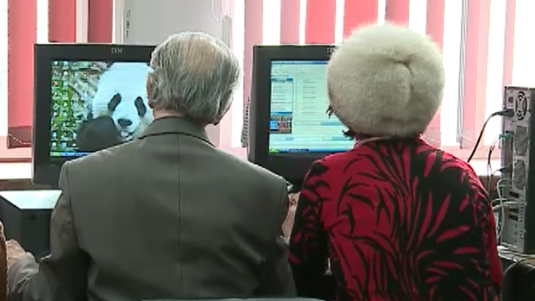 5.000 de profesori au invatat sa predea cu ajutorul calculatorului si internetului Imagine