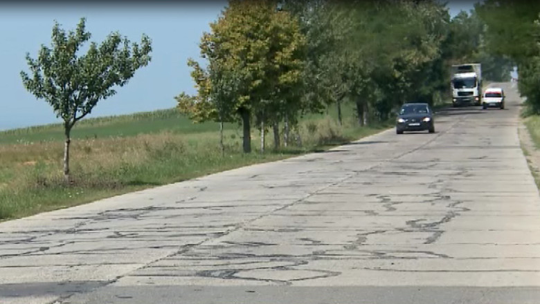 50 de milioane de euro, cheltuiti doar anul acesta pentru gropile din Moldova Imagine