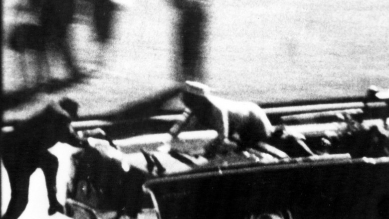60 de ani de la asasinarea presedintelui american John Kennedy, impuscat de mai multe ori in timpul unei parade din Dallas Imagine