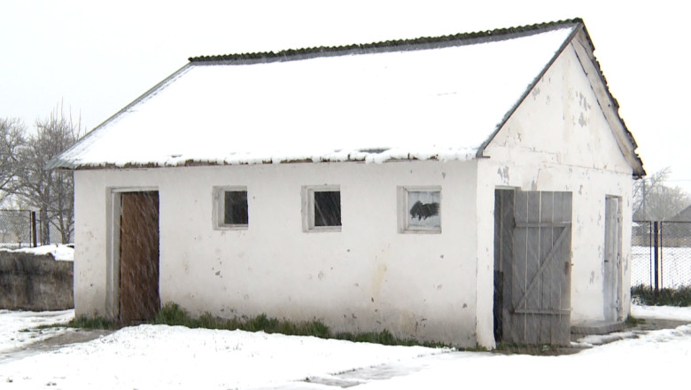 600 de scoli fara autorizatie sanitara in Suceava - toaletele nu au apa curenta si nici canalizare  Imagine