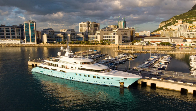 63 de oferte pentru cumpararea super-iahtului de 75 de milioane de dolari al unui oligarh rus. Valoarea lor este secreta Imagine