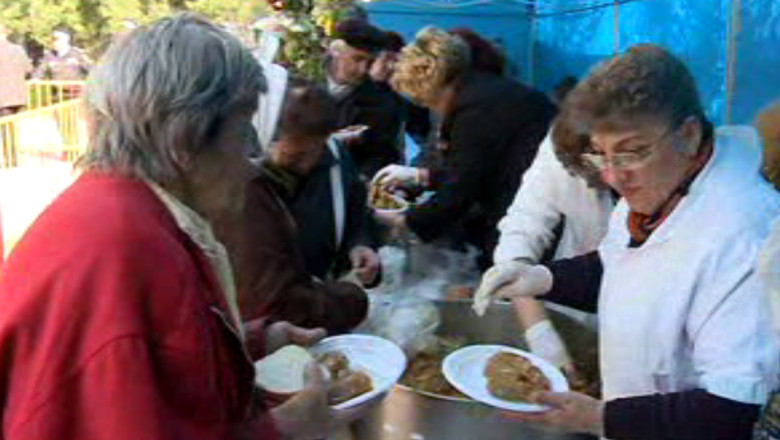 65.000 de sarmale au fost impartite pelerinilor Imagine