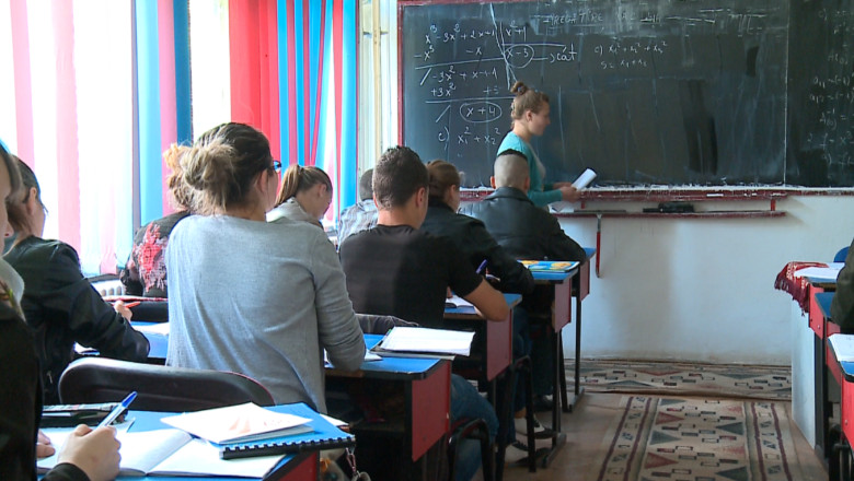 8.000 de elevi de clasa a VIII-a sustin evaluarea la limba romana Imagine