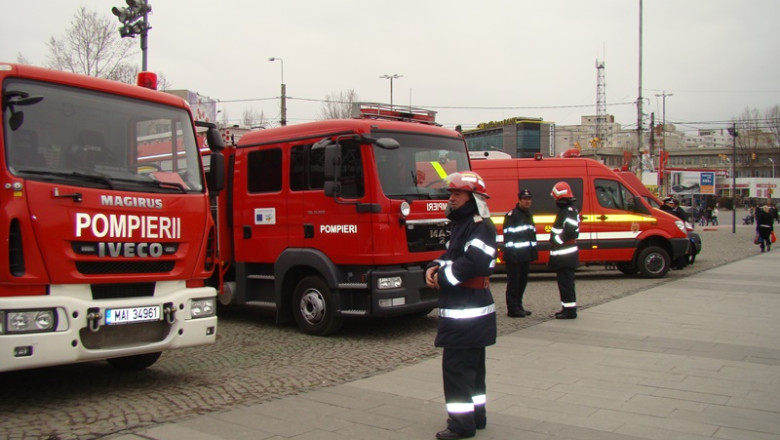 81 de ani de Protectie Civila. Pompierii le-au aratat constantenilor cu ce pleaca la interventii Imagine
