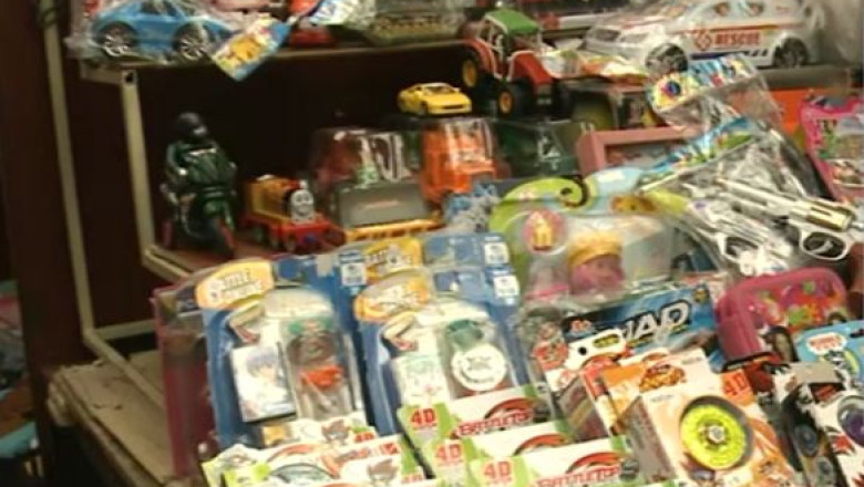 A crescut numarul alertelor de siguranta in cazul hainelor si jucariilor Imagine