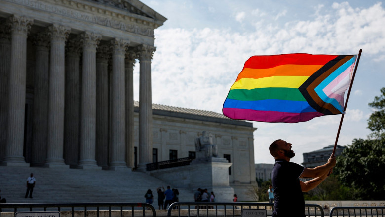 A doua decizie a Curtii Supreme a SUA care schimba paradigme: Persoanelor gay li se pot refuza servicii pe motiv de orientare sexuala Imagine