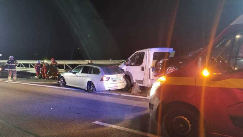 A fost activat Planul Rosu de Interventie in judetul Sibiu, dupa un accident cu 6 masini Imagine