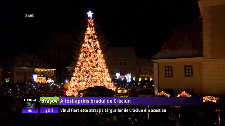 A fost aprins bradul de Craciun in Piata Sfatului Imagine