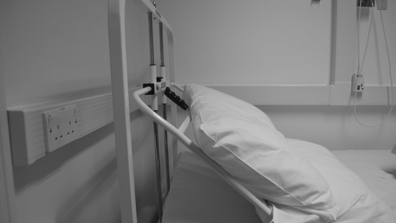 A murit femeia arsa in explozia de la spitalul din Ploiesti, provocata de un muncitor care ar fi folosit un flex Imagine