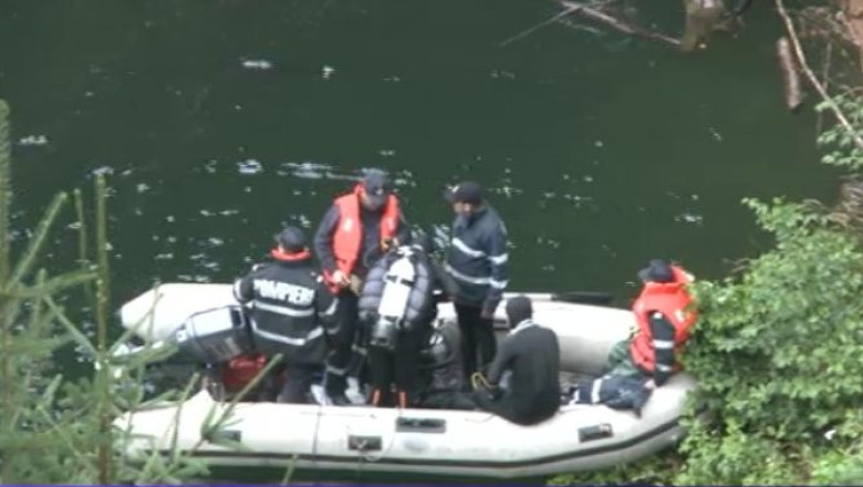 A patra zi de cautari in cazul adolescentei disparute in Muntii Retezat Imagine