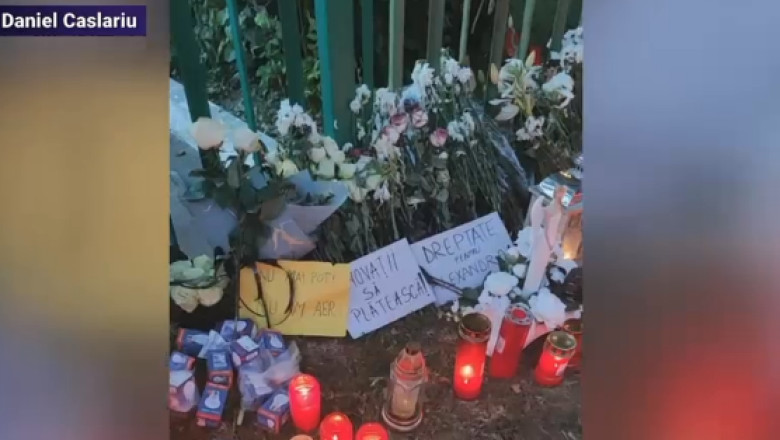 A treia zi de proteste la maternitatea din Botosani. Sute de oameni au cerut dreptate dupa moartea Alexandrei si au aprins lumanari Imagine