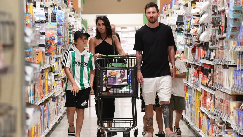 Abia sosit la Miami, Lionel Messi s-a dus la supermarket sa-si faca aprovizionarea. Cum au reactionat oamenii Imagine