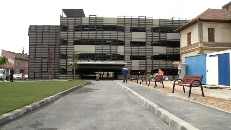 Abonamente reduse in parcarea supraetajata Imagine