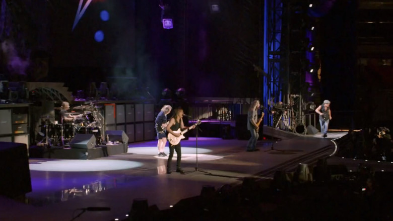 AC/DC s-ar putea destrama. Chitaristul Malcolm Young a suferit un atac cerebral Imagine