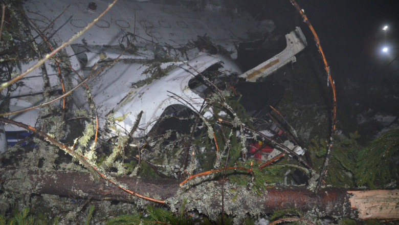 ACCIDENT AVIATIC. Intarzieri si balbe. Ce institutii trebuie sa dea explicatii Imagine