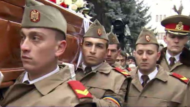 ACCIDENT AVIATIC. Pilotul Adrian Iovan a fost inmormantat Imagine