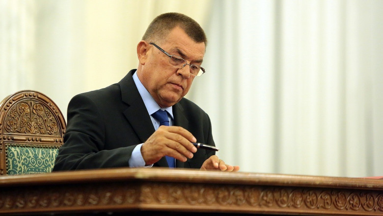 ACCIDENT AVIATIC. Radu Stroe a demisionat. Posibili inlocuitori: G. Oprea, K. Iohannis, G. Scutaru Imagine