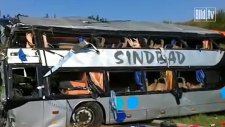 ACCIDENT. Ciocnire de autocare pe o autostrada din Germania. Noua persoane si-au pierdut viata Imagine