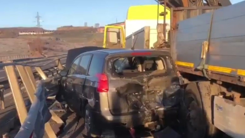 Accident cu 13 masini pe Autostrada A3 Transilvania. Circulatia este blocata Imagine