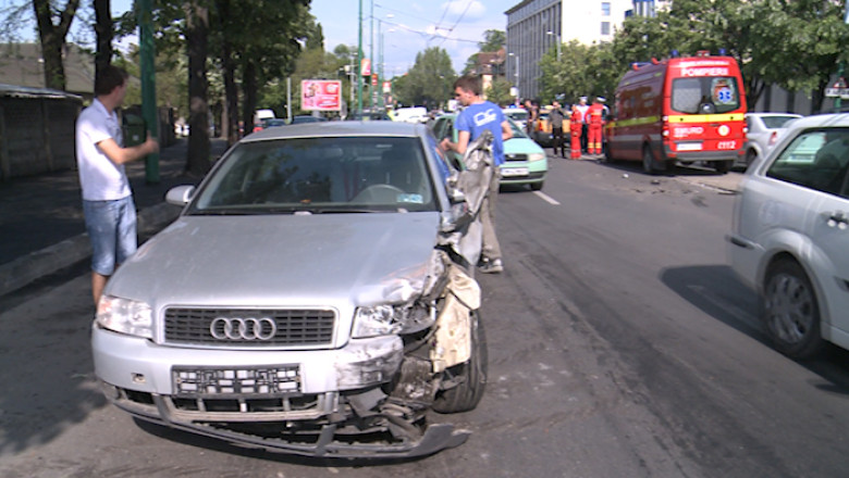 Accident cu ambulanta SMURD Imagine