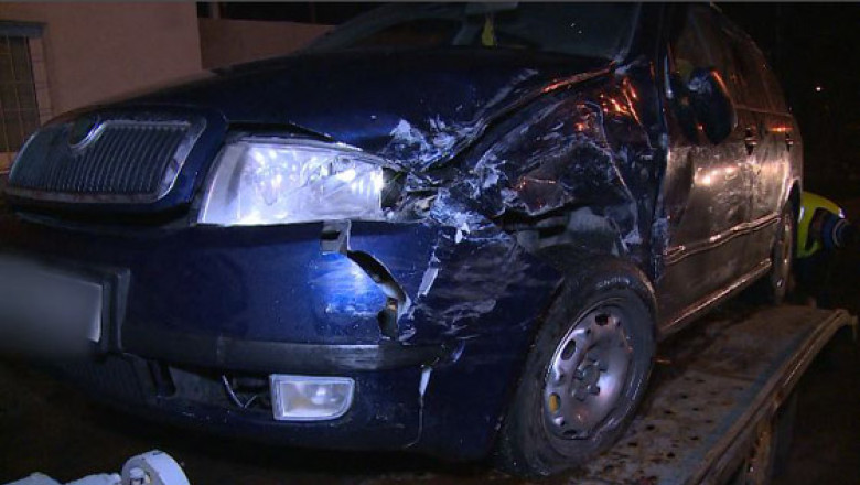 Accident cu trei masini pe Calea Turzii Imagine