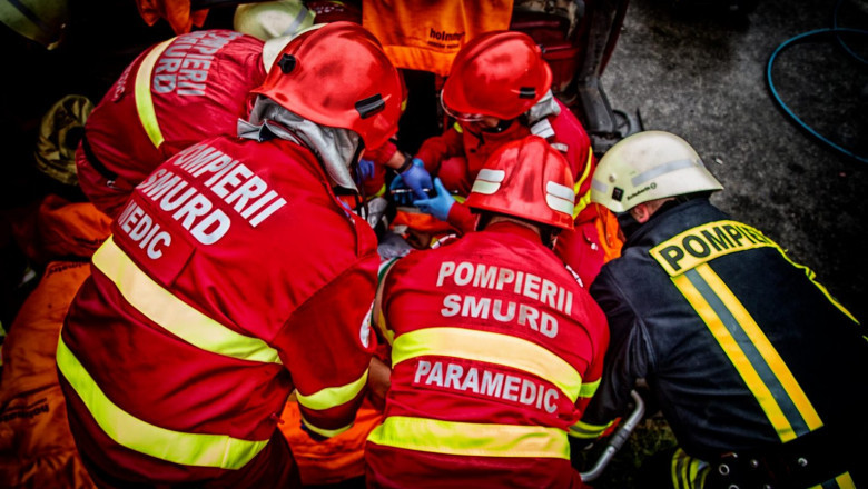 Accident grav cu trei masini pe DN 1, in Brasov. Un copil a murit, alte opt persoane au fost duse la spital Imagine
