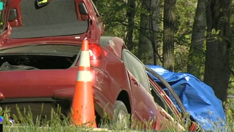 Accident grav in Bacau: Doi soti si fiica acestora de 9 ani au murit, iar un alt copil e grav ranit Imagine