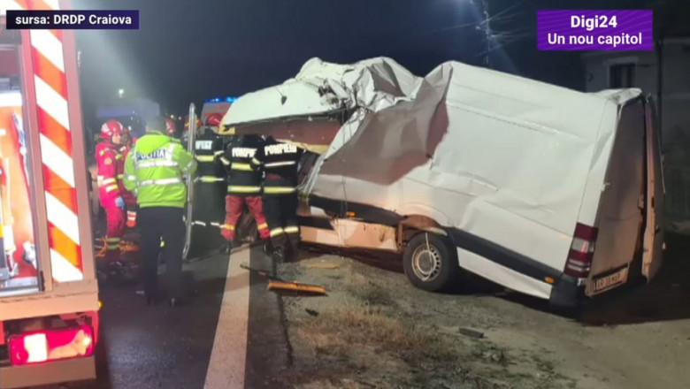 Accident grav pe DN7: Un sofer a murit dupa ce duba pe care o conducea s-a ciocnit violent cu un TIR Imagine