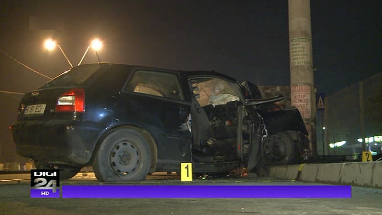 Accident in Drumul Taberei din Bucuresti. O masina a intrat intr-un stalp, patru tineri au ajuns la spital Imagine