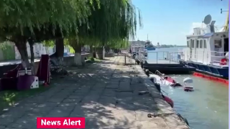 Accident naval in portul Sulina. Un remorcher a lovit cinci nave, doua s-au scufundat Imagine
