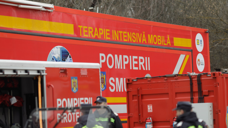 Accident pe DN 25, intre Galati si Tecuci, dupa ce 2 masini au derapat. 5 persoane au fost ranite Imagine