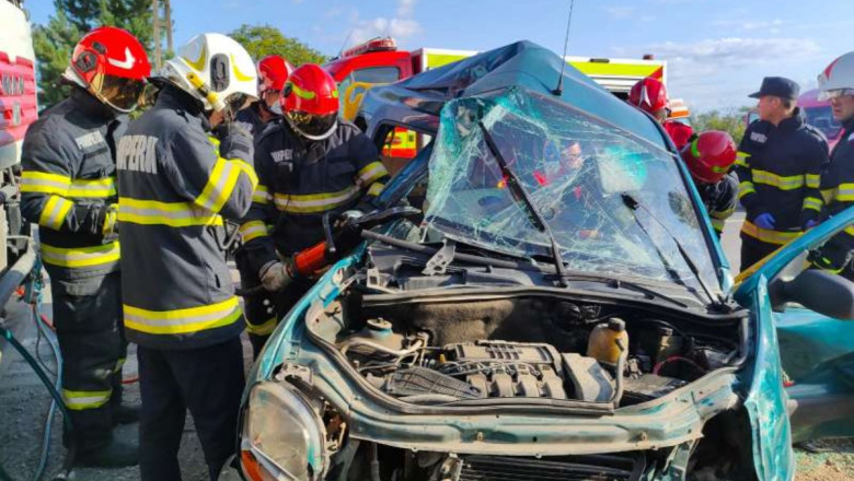 Accident rutier grav intr-o comuna din Prahova: Un mort si trei raniti Imagine